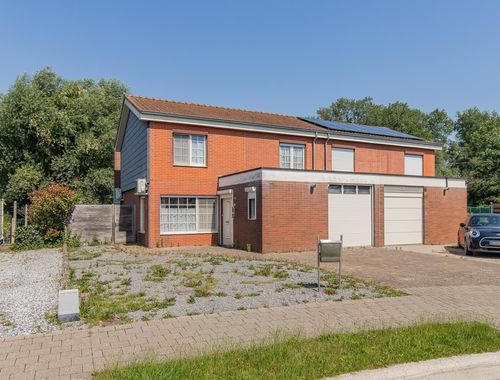                                         Woning te koop in Ruisbroek, € 337.000

