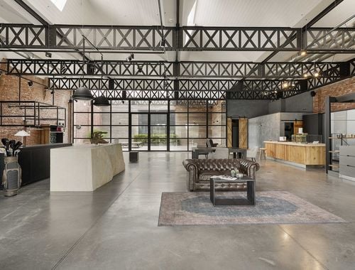                                         Handelspand te koop in Harelbeke, € 835.000

