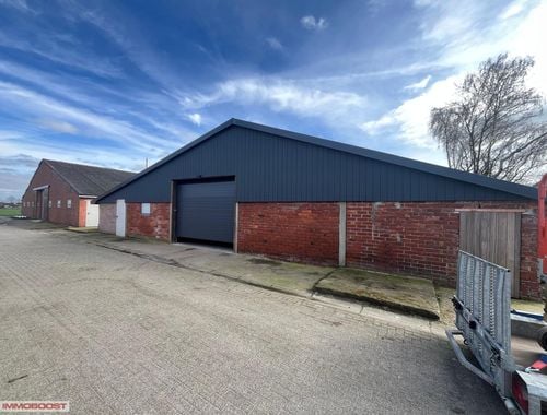                                         Bedrijfsgebouw te koop in Weelde, € 265.000
