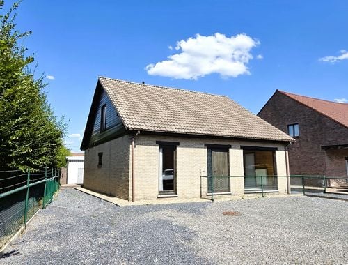                                         Eengezinswoning te koop in Begijnendijk, € 299.500
