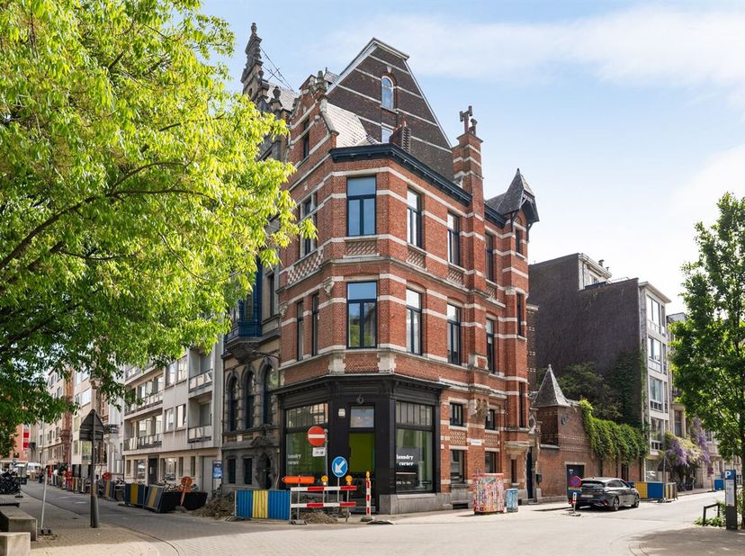 Bien professionnel à vendre
                    à 2018 Antwerpen