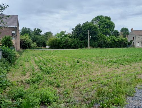                                         Projectgrond te koop in Froyennes, € 185.000
