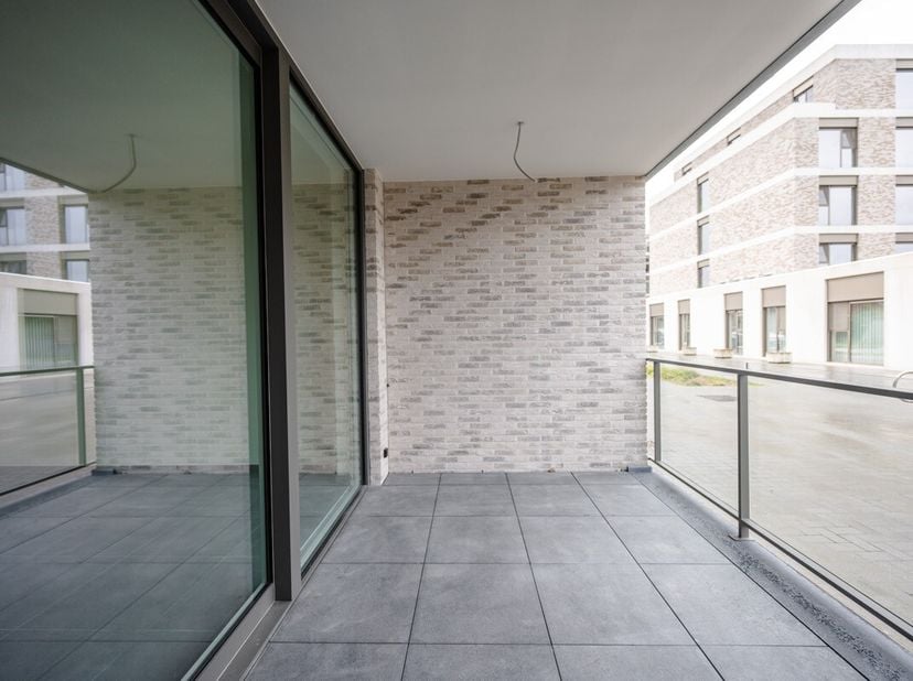 Prachtig gelijkvloersappartement te huur in centrum Lommel:Indeling: inkomhal, berging/wasplaats, apart toilet, badkamer, slaapkamer 1, keuken, woonka