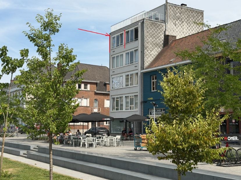 ✨Uitzonderlijk goed gelegen Gemeubelde Studio ✨:&amp;nbsp;<br />
Uitgerust met :<br />
Een nieuwe warmtepomp.<br />
Zetel bed met 1 matras<br />
Frigo<br