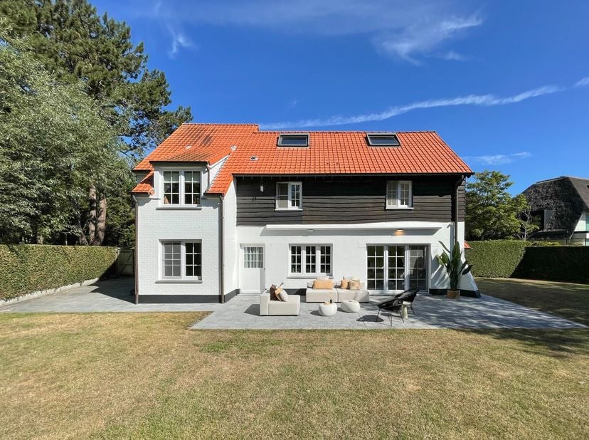 Huis te koop in Italiaanspad 8,
                    8300 Het Zoute