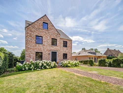                                         Woning te koop in Borgloon, € 779.000
