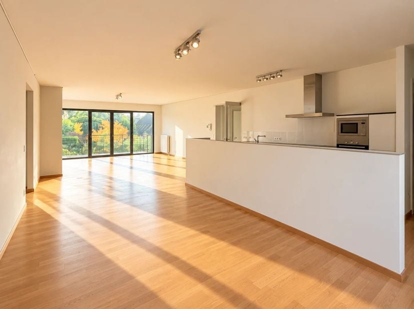 Appartement te huur in A 11,
                    1180 Ukkel