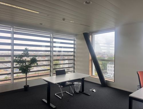                                         Bureaux à louer à Gent, € 3.995
