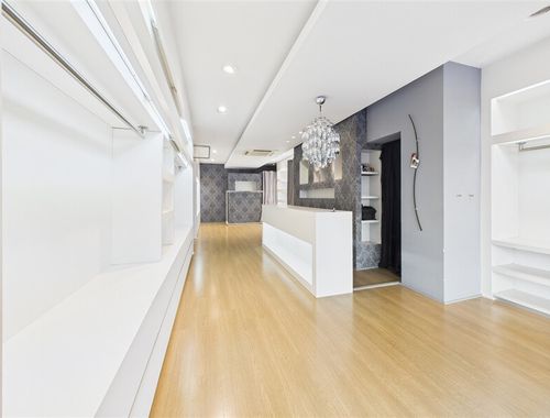                                         Kantoor te koop in Moeskroen, € 199.000

