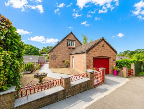                                         Villa te koop in Ayeneux, € 435.000
