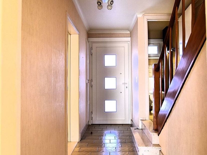 Maison à vendre
                    à 9200 Grembergen