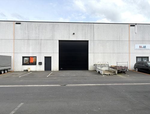                                         Bedrijfsgebouw te koop in Maldegem, € 365.000
