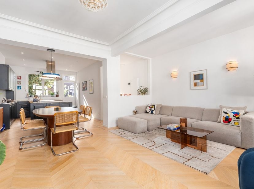 Appartement te koop in Amazonestraat 30,
                    1050 Elsene