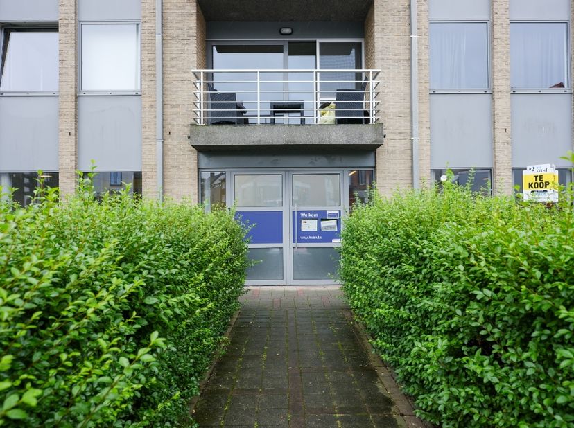 Deze instapklare kantoorruimte van 117 m² is gelegen op een zeer centrale locatie, ideaal voor bedrijven die op zoek zijn naar een goed bereikbare wer