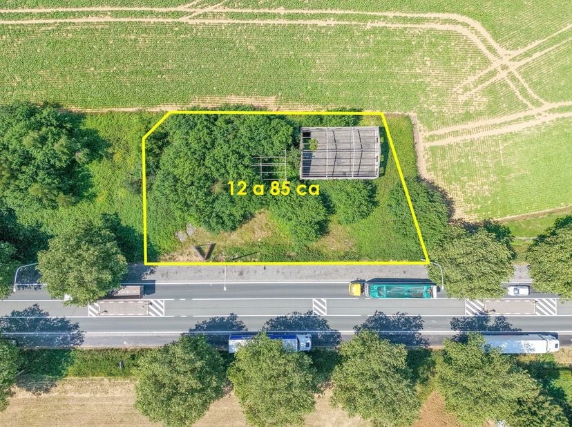 Ref 7747 - Mons-Maubeuge 3 - 7041 Havay <br />
<br />
Situé sur l’axe important Mons–Maubeuge, ce bien offre un excellent potentiel pour un projet p