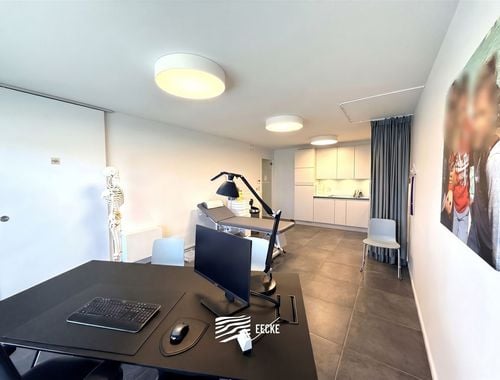                                         Bien commercial à vendre à Nieuwpoort, € 295.000
