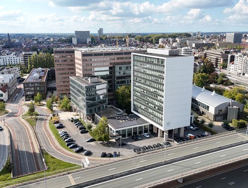                                         Espace de bureaux à louer à Gent, € 130.400
