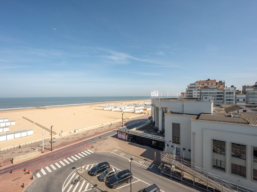 À la recherche d’un pied-à-terre élégant à la mer<br />
Laissez-vous séduire par ce studio magnifiquement aménagé, discrètement situé dans une rue cal