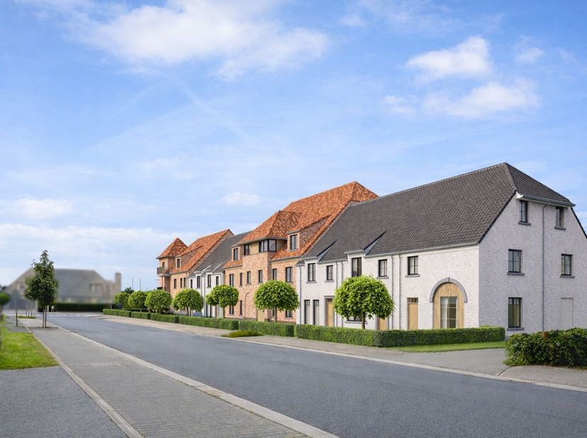 Op zoek naar een woning waar ruimte, bereikbaarheid en duurzaam wooncomfort samenkomen? Deze landelijke woning met 3 slaapkamers heeft alles in huis v
