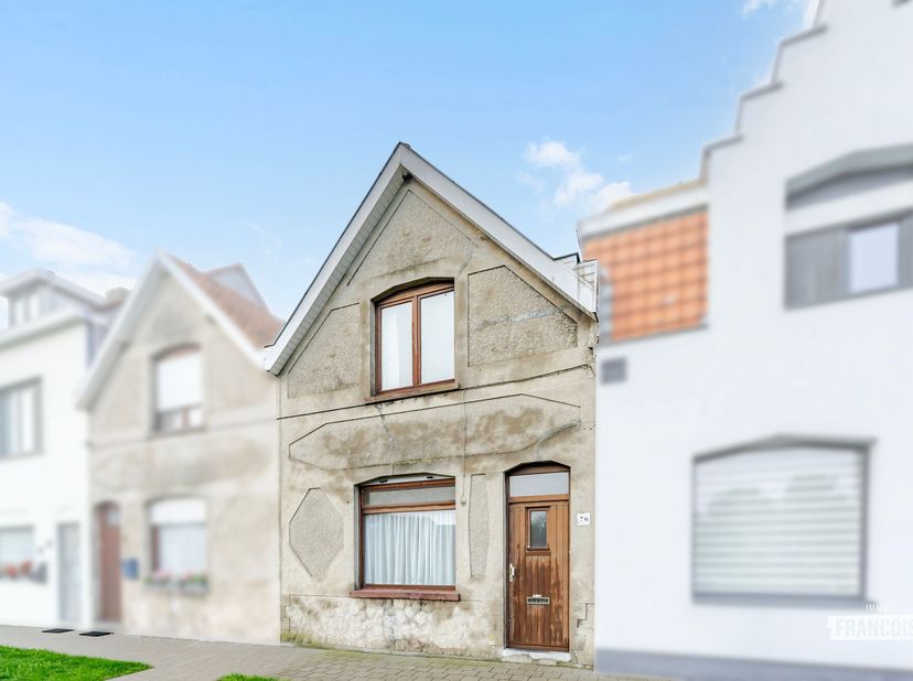 Huis te koop in Lisseweegse Steenweg 76,
                    8380 Zwankendamme