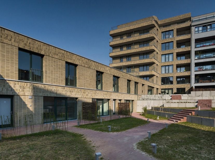 SCHAERBEEK - Première occupation - Idéalement situé à deux pas de Meiser et des transports en commun, et à proximité de l'Otan, magnifique APPARTEMENT