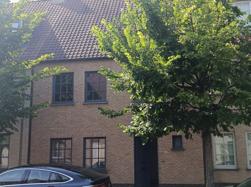 Instapklare gezinswoning met EPC-label B+ op toplocatie in Knokke-Heist — Bakboord 26<br />
Volledig instapklaar, energiezuinig én geen renovatieverpl
