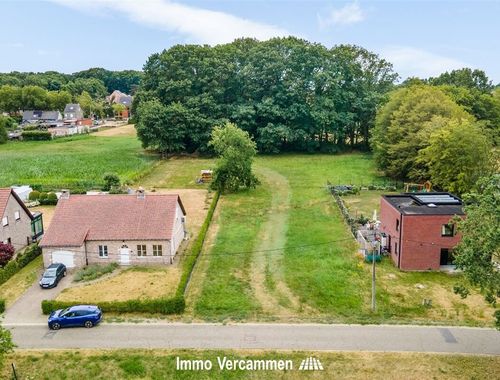                                         Bouwgrond te koop in Beerzel, € 288.000
