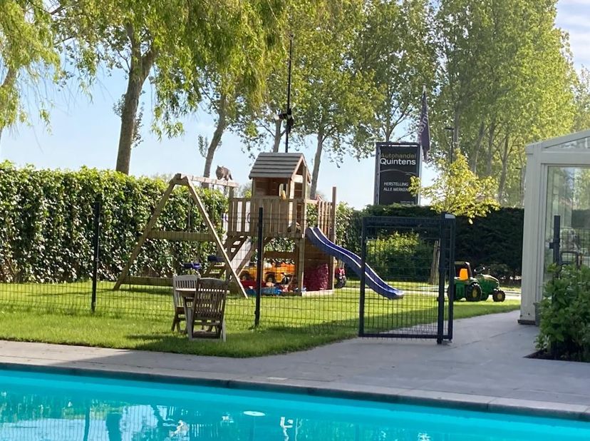 (Prijs is bespreekbaar, bij kopen in aandelen, overname vennootschap)<br />
<br />
Werken, wonen én ontspannen op één A-locatie.&amp;nbsp;&amp;nbsp;<br />
<br