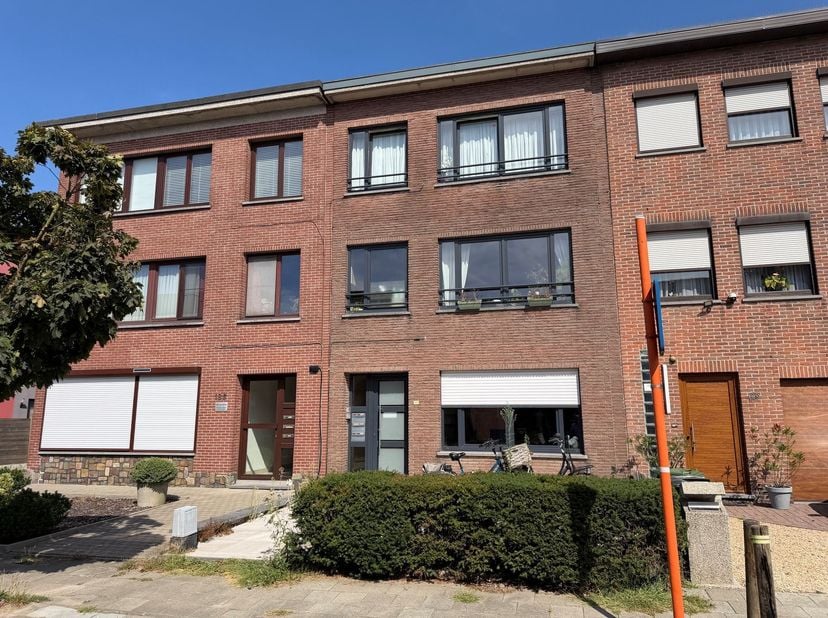 Appartement à louer
                    à 2630 Aartselaar