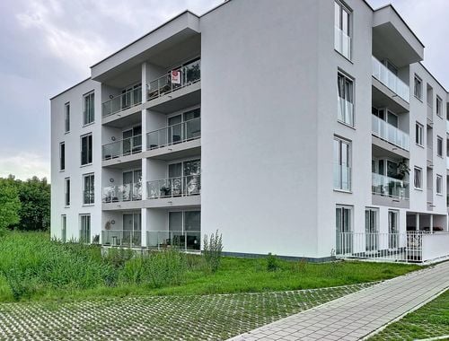                                         Appartement te huur in Sint-Pieters, € 850
