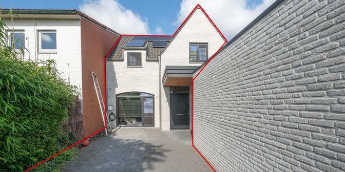 Huis te koop in Stationsstraat 95 bus A, 3910 Neerpelt
