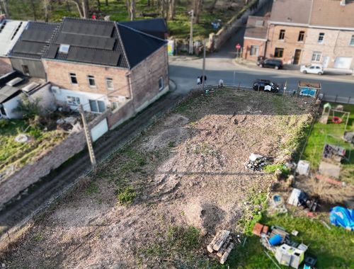                                         Terrain à bâtir à vendre à Aiseau, € 100.000
