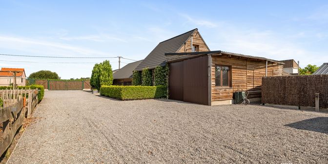 Bedrijfsvastgoed te koop in Kuipenstraat 21dno, 8020 Oostkamp