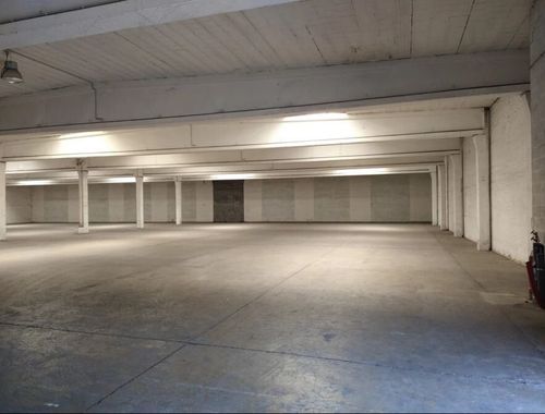                                         Bâtiment d’entreprise à louer à Westmalle, € 64.570
