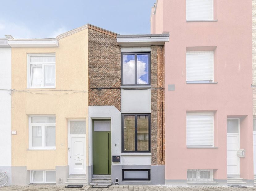 Huis te koop in Van Weselestraat 81,
                    2100 Deurne