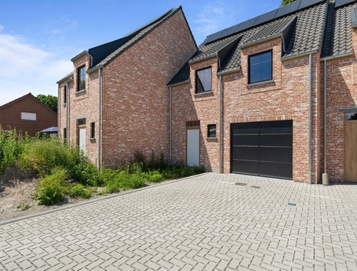                                         Woning te koop in Stekene, € 394.821
