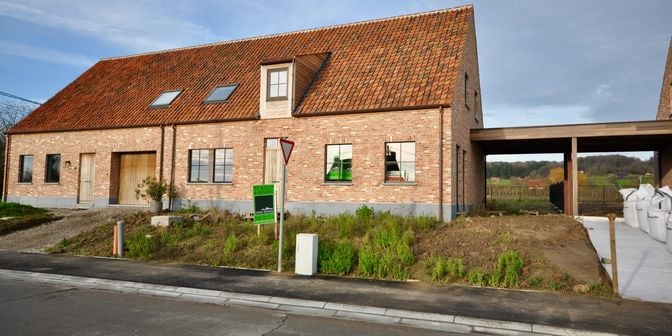Huis te koop in Rue d'Orroir 32, 7750 Amougies