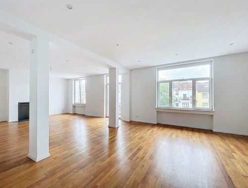                                         Penthouse te koop in Sint-Gillis, € 865.000
