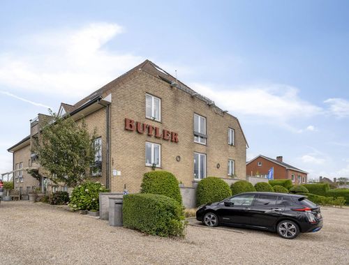                                         Hôtel à vendre à Zuienkerke, € 1.350.000
