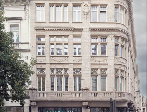                                         Bureaux à louer à Antwerpen, € 3.105

