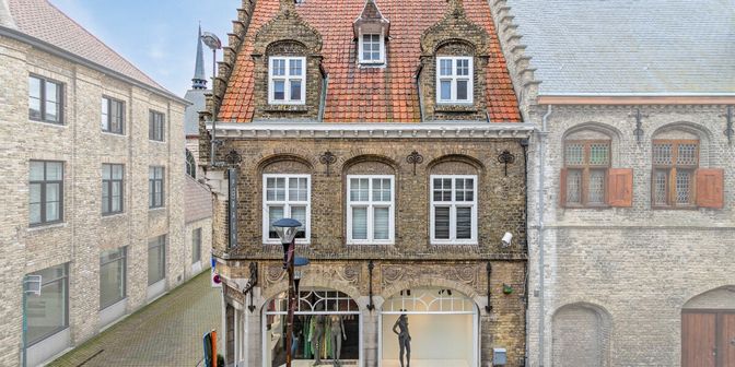 Bien professionnel à vendre à Ooststraat 1, 8630 Veurne