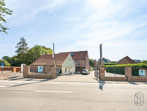                                         Bien commercial avec habitation à vendre à Elene, € 649.000
