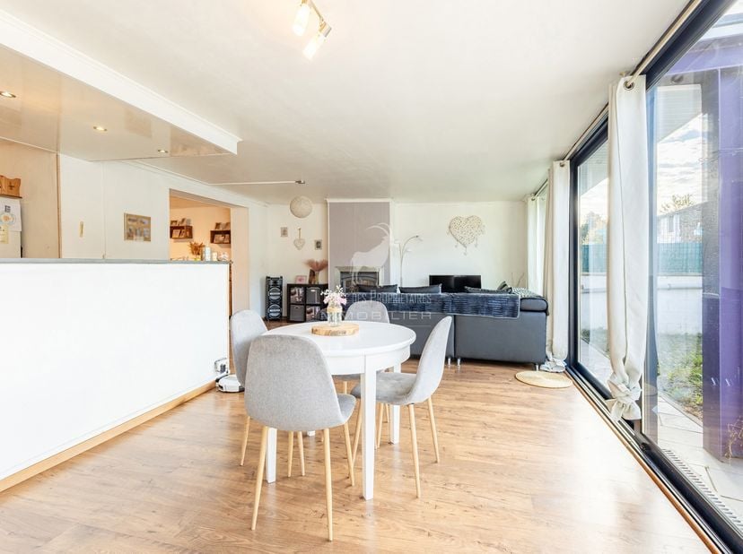 Referentie van het agentschap: V6031-1761<br />
Virtuele rondleiding beschikbaar: https://immo360.immo-facile.com/vtour/fr/8ddqgw<br />
Ontdek deze pr