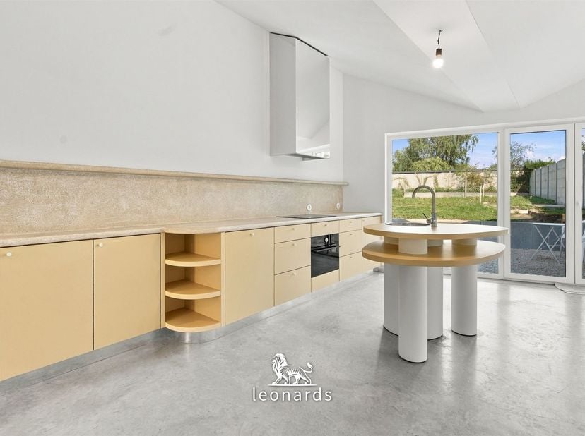 Huis te koop in Izegemsestraat 284,
                    8500 Kortrijk