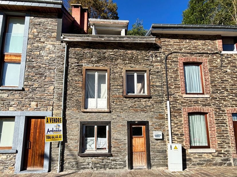 Huis te koop in Avenue de Villez 43,
                    6980 La Roche-en-Ardenne