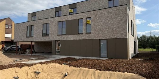 Appartement te huur in Steenweg Hulst-Lessen 10 bus 6, 9140 Elversele