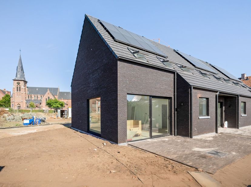 Nieuwbouwproject met moderne BEN-woningen ruim, energiezuinig en toekomstgericht<br />
In het rustige Oosterlo (Geel) wordt een kleinschalig nieuwbouw