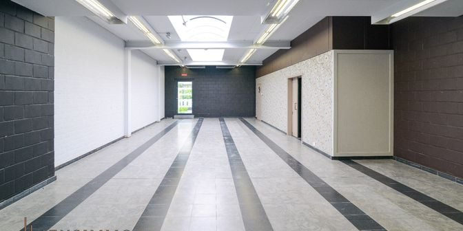 Bien professionnel à louer à Landwaartslaan 17, 3600 Genk