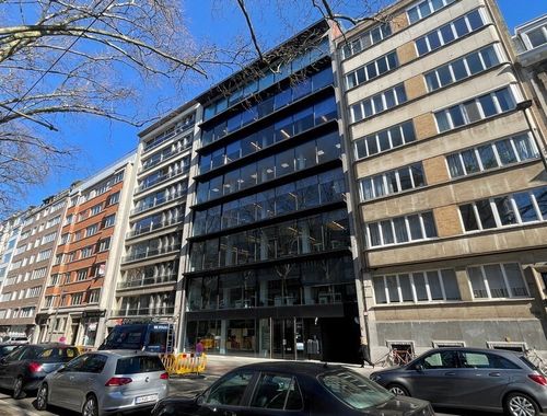                                         Kantoor te huur in Antwerpen, € 4.550
