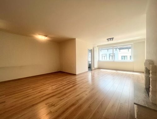                                         Appartement te huur in Antwerpen, € 1.200
